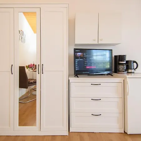 & Darrer ゲストハウス ポレッチ