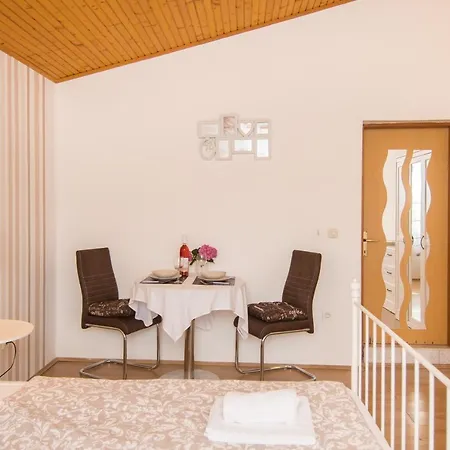 ゲストハウス & Darrer ポレッチ