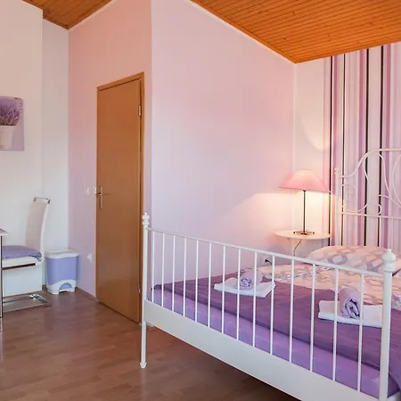 & Darrer ゲストハウス