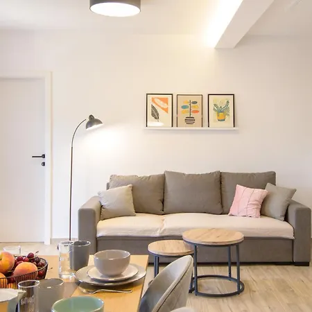 & Darrer 3* ポレッチ