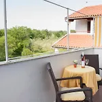 & Darrer Poreč