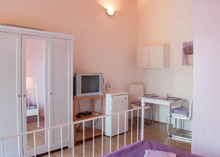 & Darrer Pensión Poreč