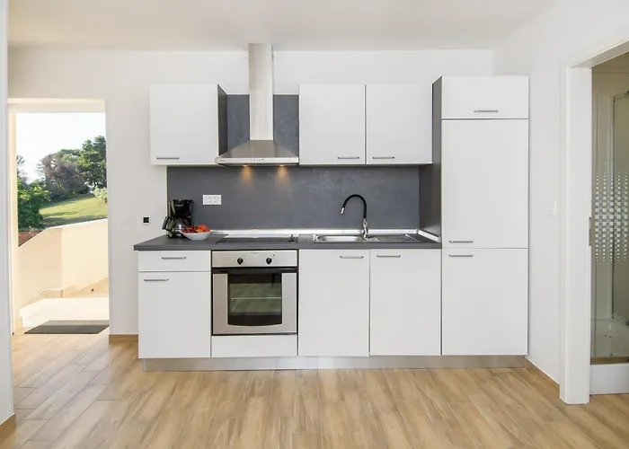 Pensión & Darrer 3*